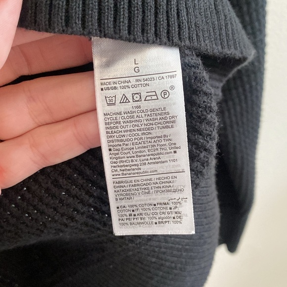 NWT Banana Republic Men's Cotton Waffle-Knit Half-Zip Sweater Black Size Large - Picture 8 of 11